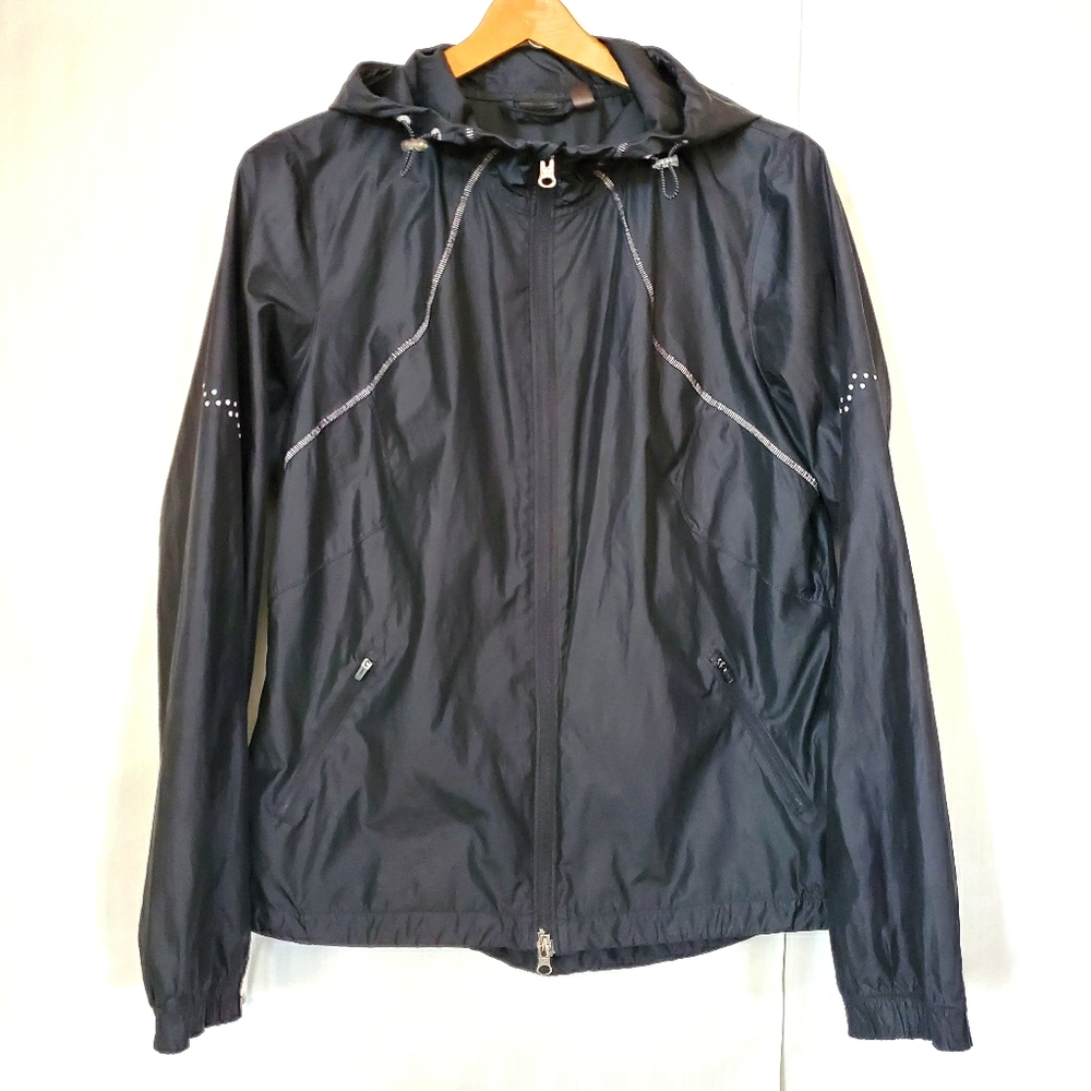 🎈GUC Large Black Zella Running Windbreaker